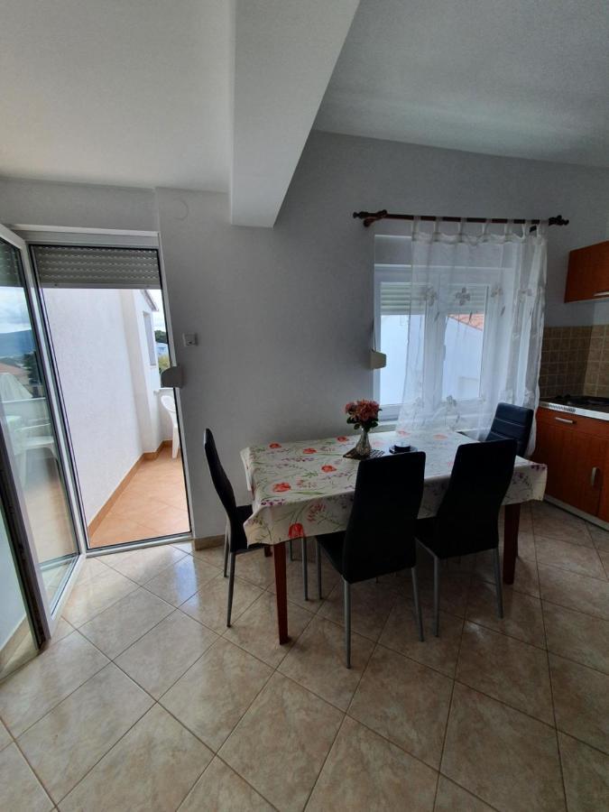 Apartments & Rooms Krk Krk Town Exterior photo