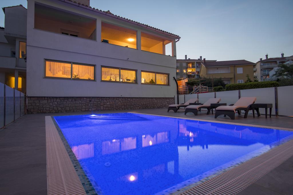 Apartments & Rooms Krk Krk Town Exterior photo